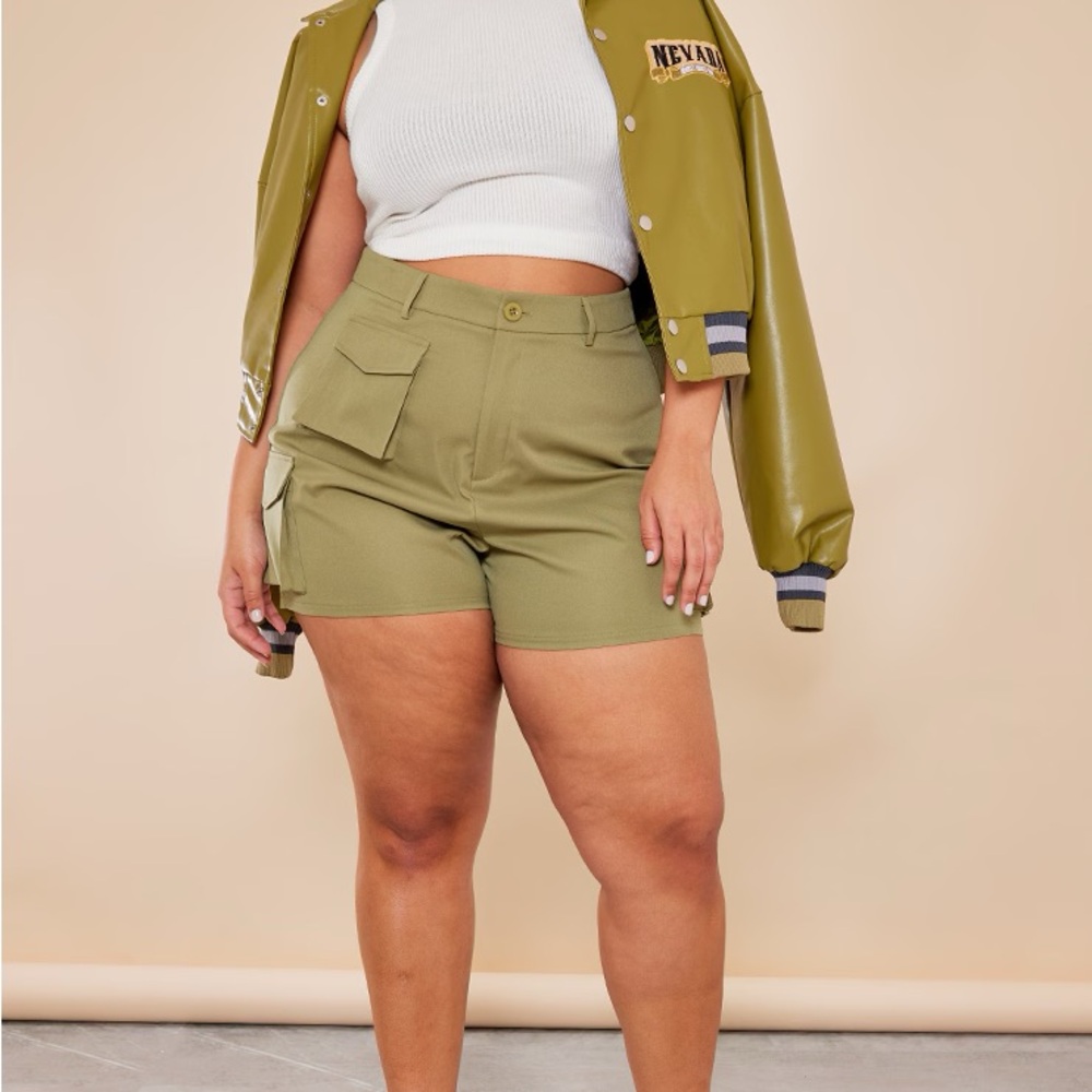 PrettyLittleThing Khaki Cargo Shorts